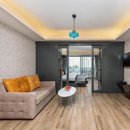 Elite Luxury & Отель 5*