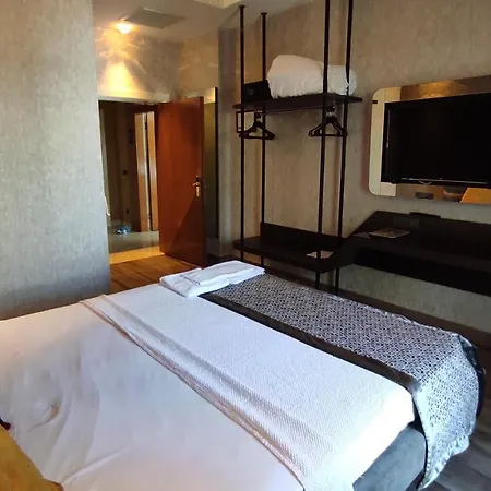 Elite Luxury & Otel