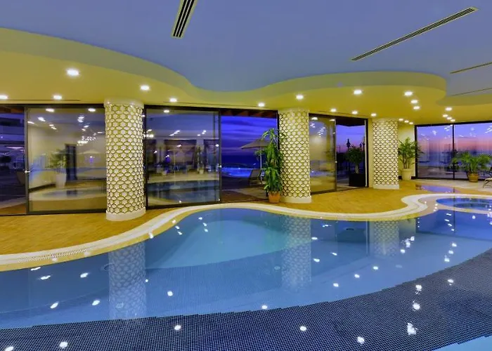 Elite Luxury & אלאניה