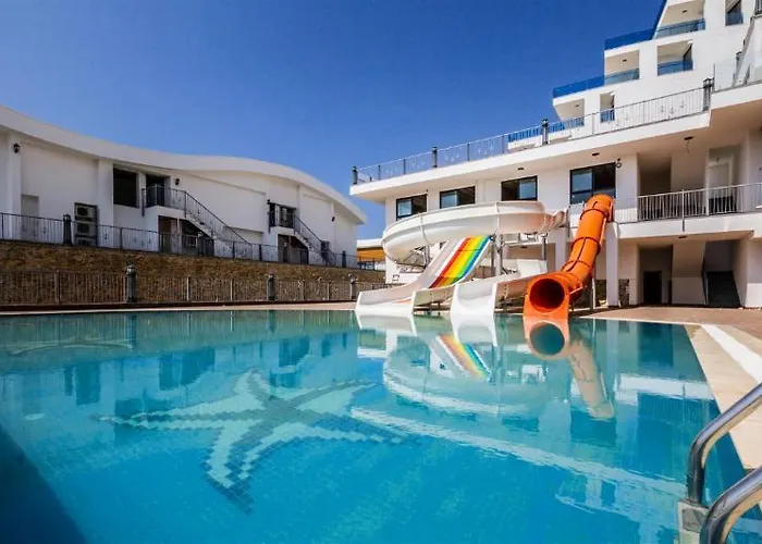 Elite Luxury & מלון