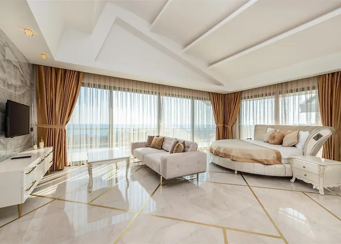 Elite Luxury &