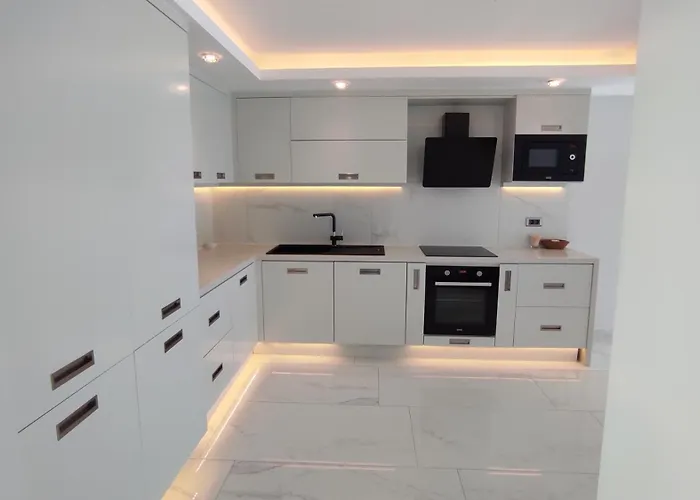 Elite Luxury & 5* אלאניה